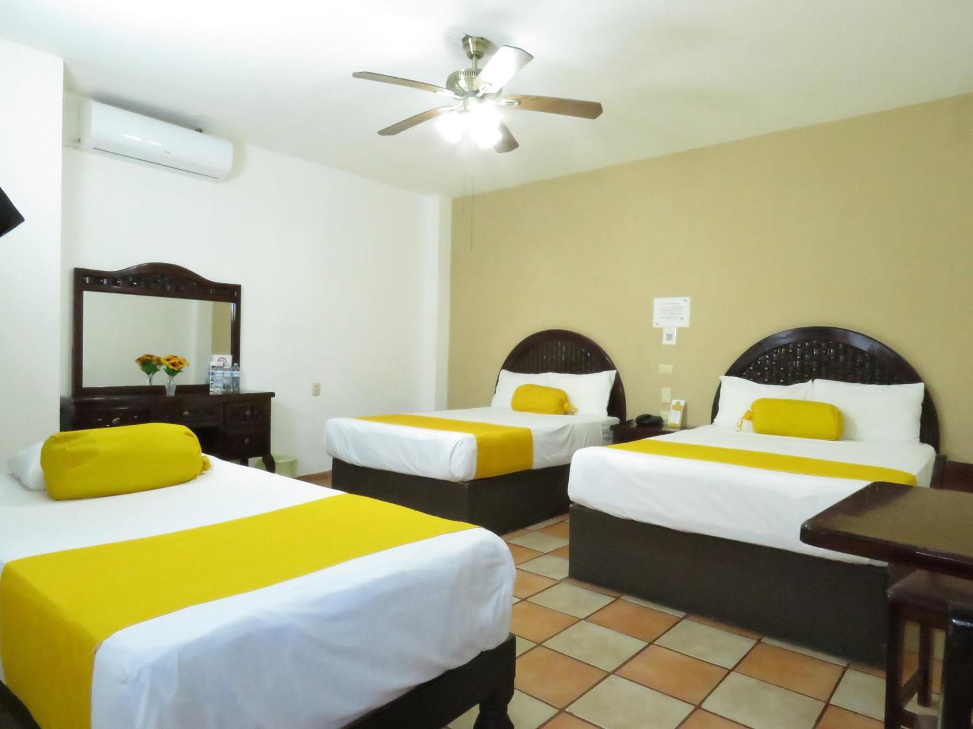 Hotel Los Girasoles Тепик Экстерьер фото