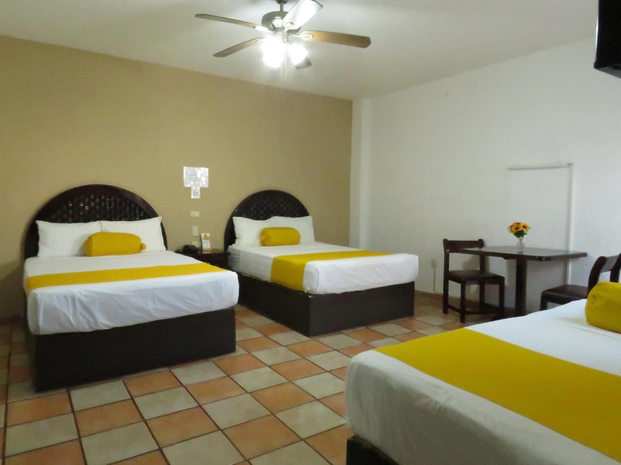 Hotel Los Girasoles Тепик Экстерьер фото