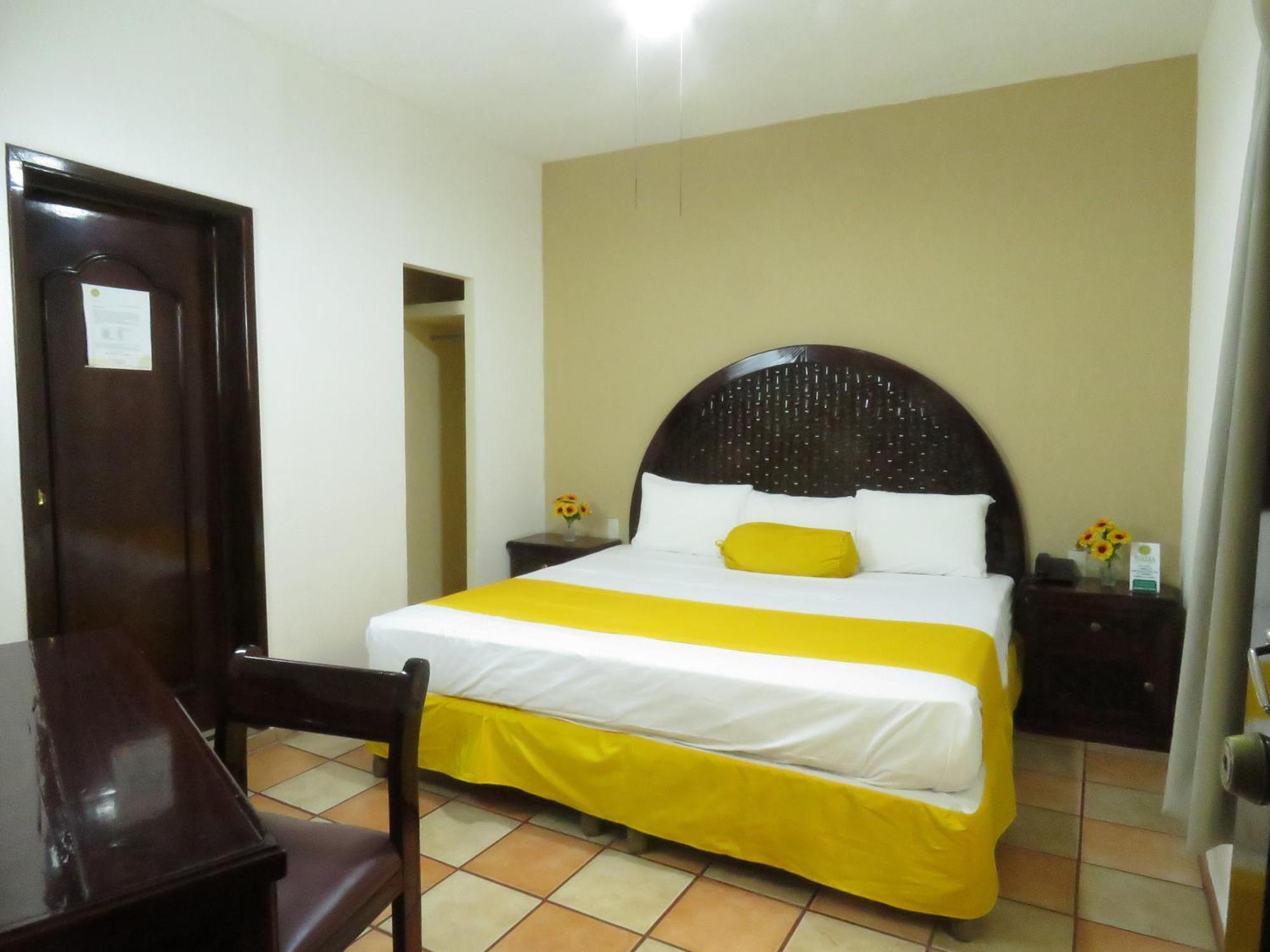 Hotel Los Girasoles Тепик Экстерьер фото